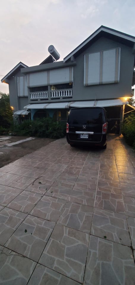 FORREST DRIVE/TWIN PALMS