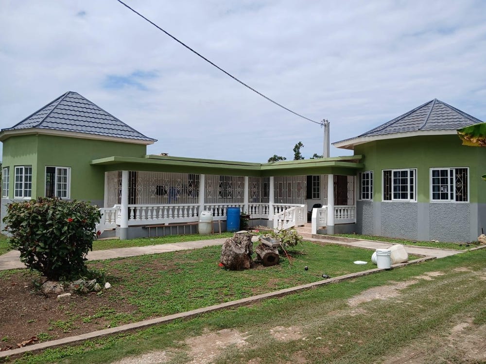 326 GREENWOOD, ST JAMES, BARRETT TOWN, St. James