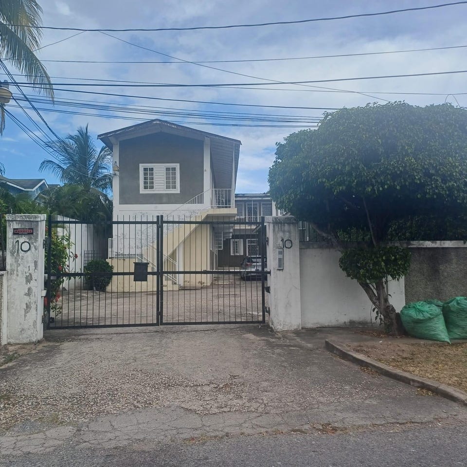 10 SANDHURST CRESCENT unit: #3, Kingston 6, St. Andrew
