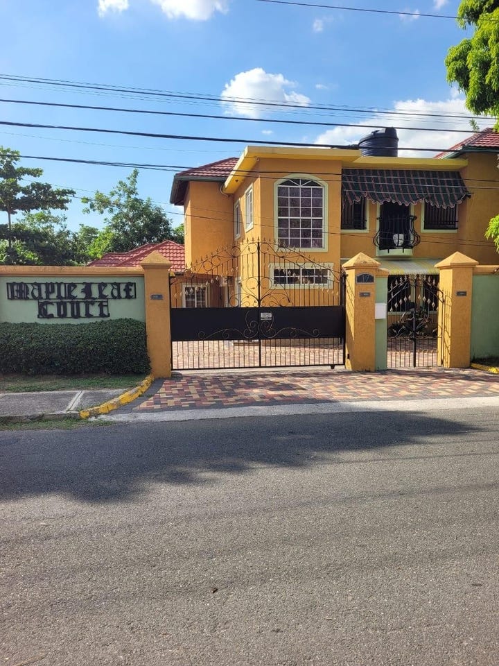 17 MAPLE LEAF AVENUE, ST unit: 3, Kingston 10, St. Andrew