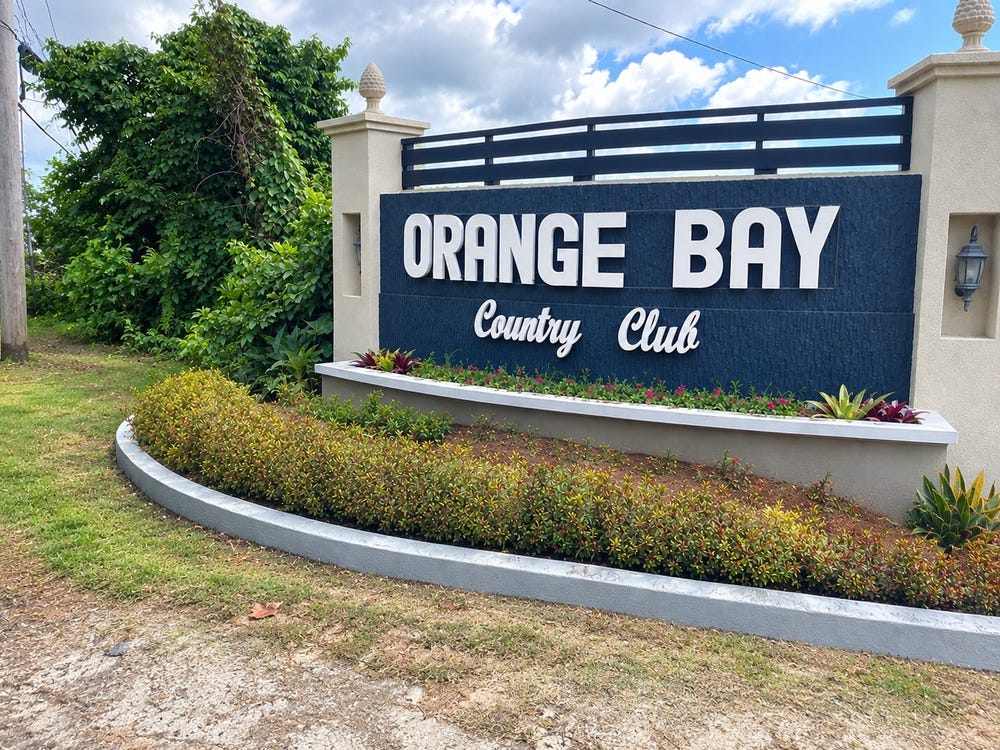 ORANGE BAY COUNTRY CLUB, Orange Bay, Hanover