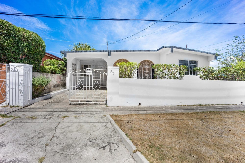 83 ENFIELD AVENUE, Bridgeport, St. Catherine Parish