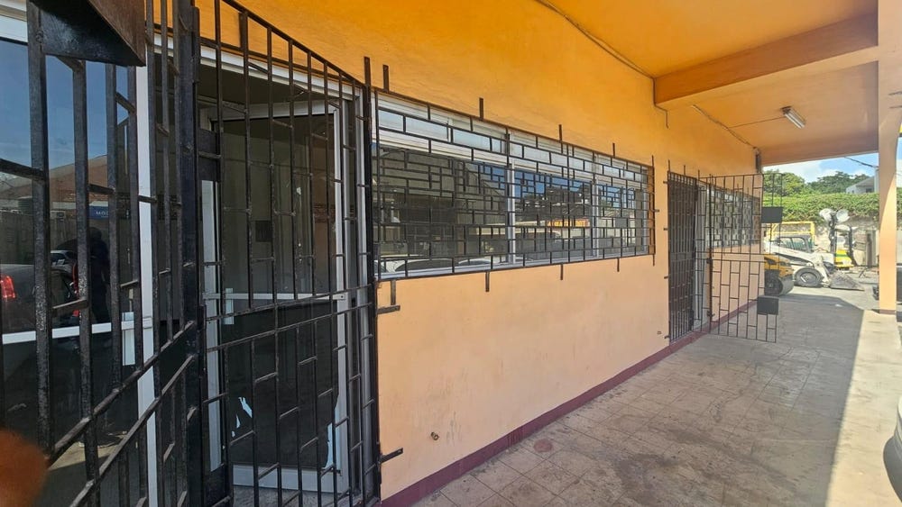 CROSSROADS, SLIPE ROAD, S