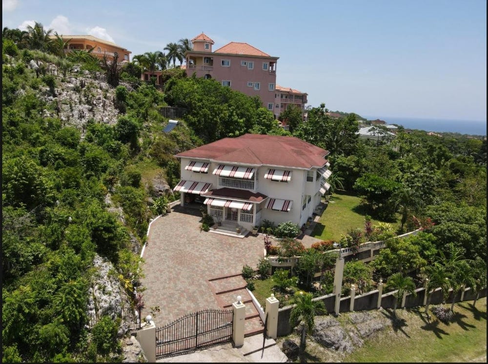 SPRING VALLEY ESTATE