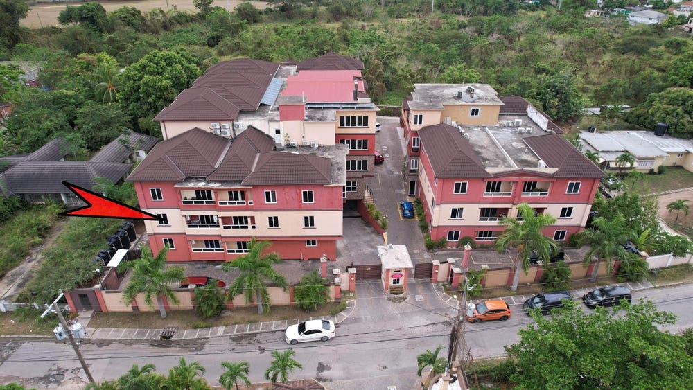 WASHINGTON DRIVE, CONDOMI