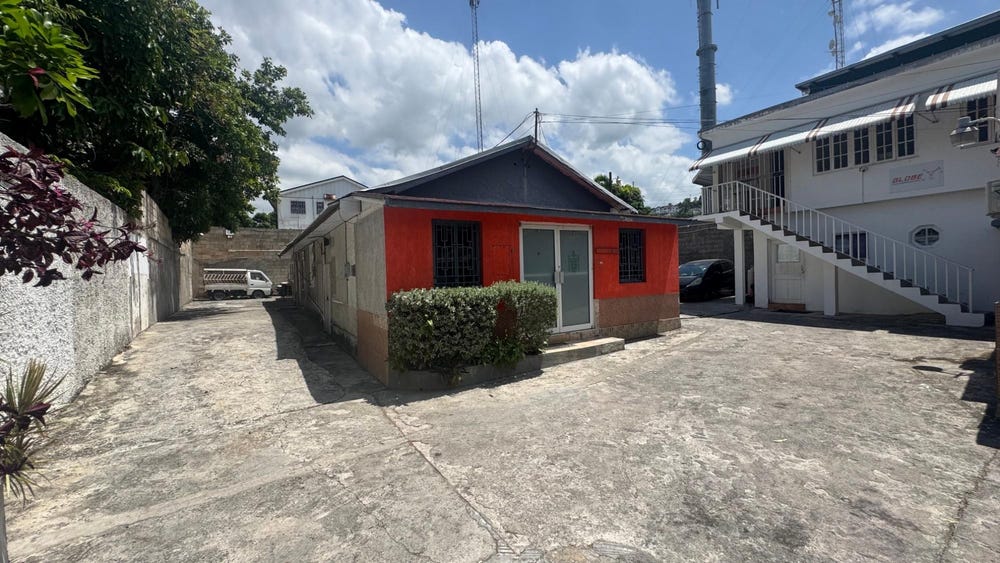 No. 2 CRIEFFE ROAD unit: 3A, Kingston 6, St. Andrew