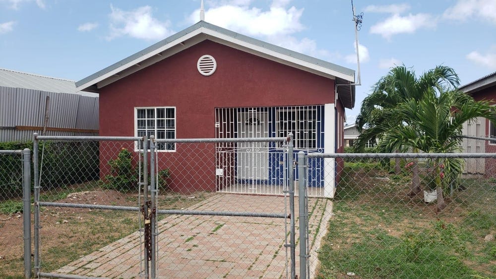 ROSENEATH, OLD HARBOUR