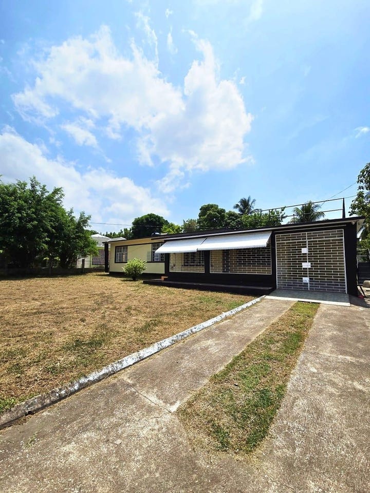 21 PARK AVENUE, Kingston 19, St. Andrew