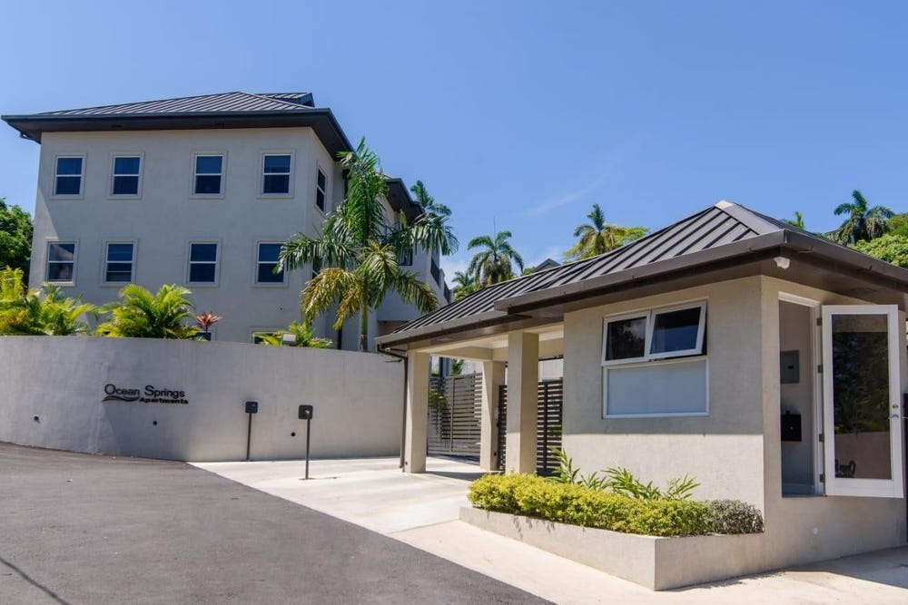 OCEAN SPRING APARTMENTS