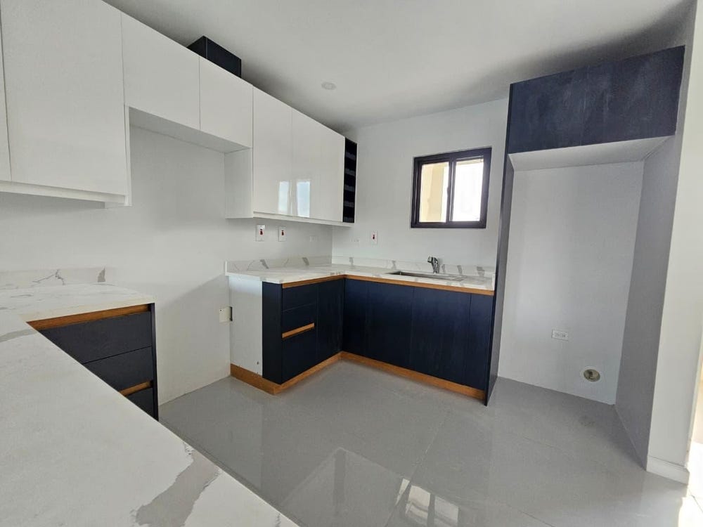 DULWICH AVENUE, KGN 8