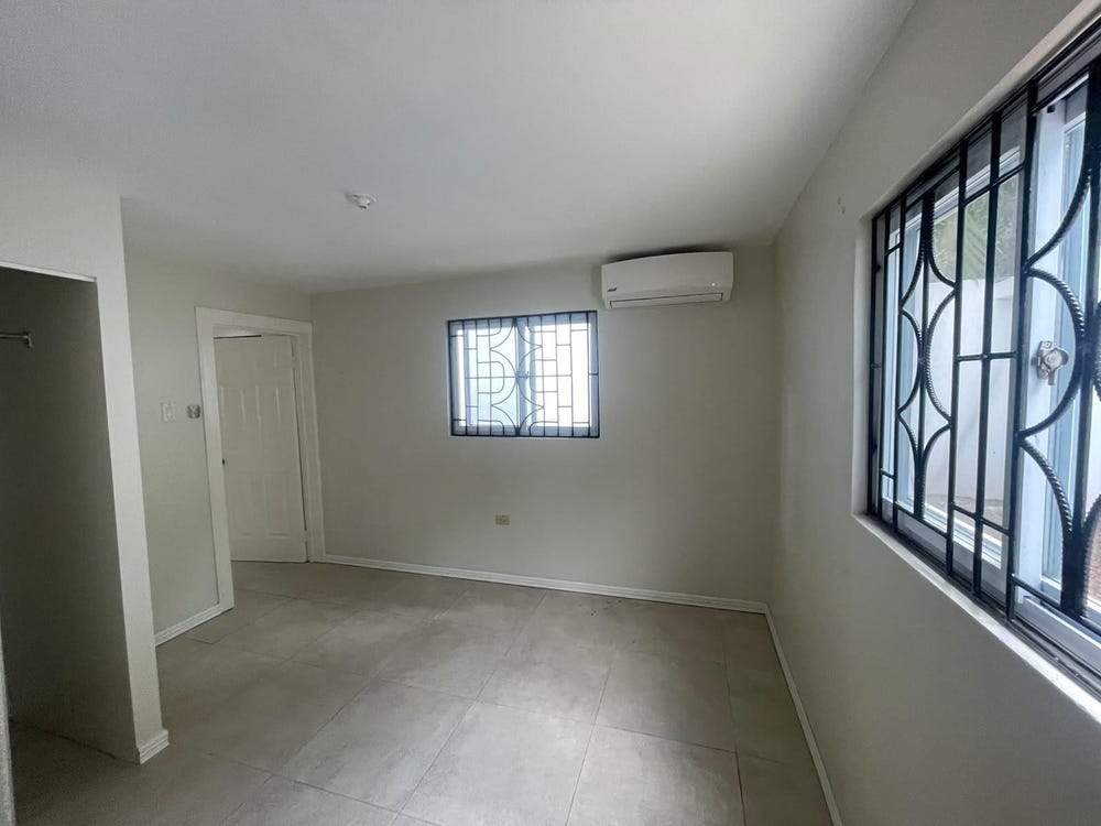 2 KINGS HOUSE AVENUE unit: 2, Kingston 6, St. Andrew