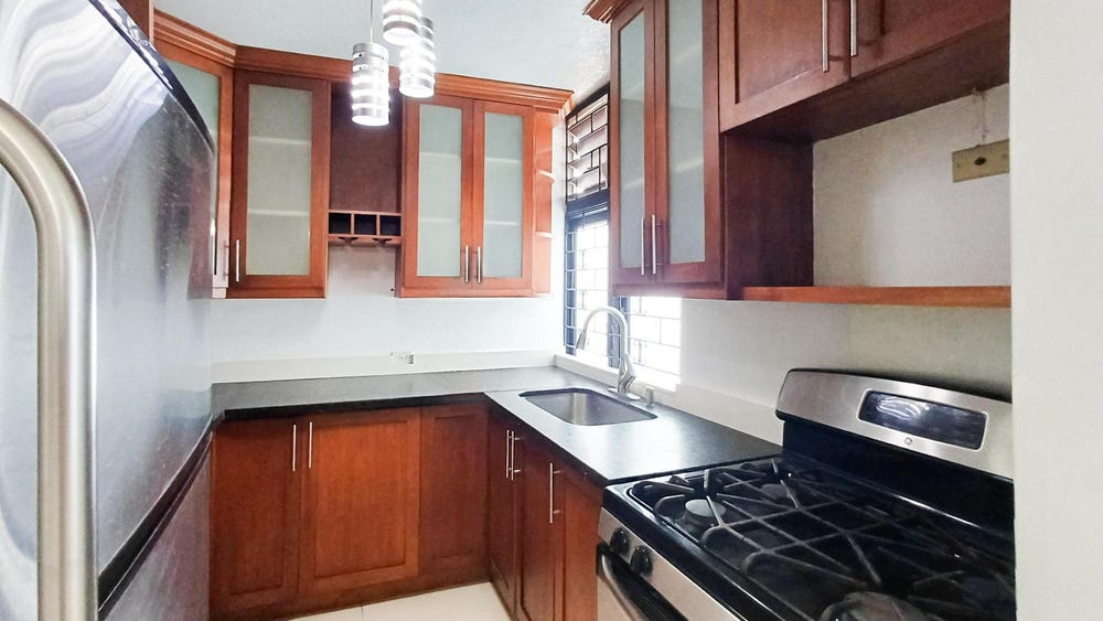 6 WELWYN AVENUE, Kingston 6, St. Andrew Parish