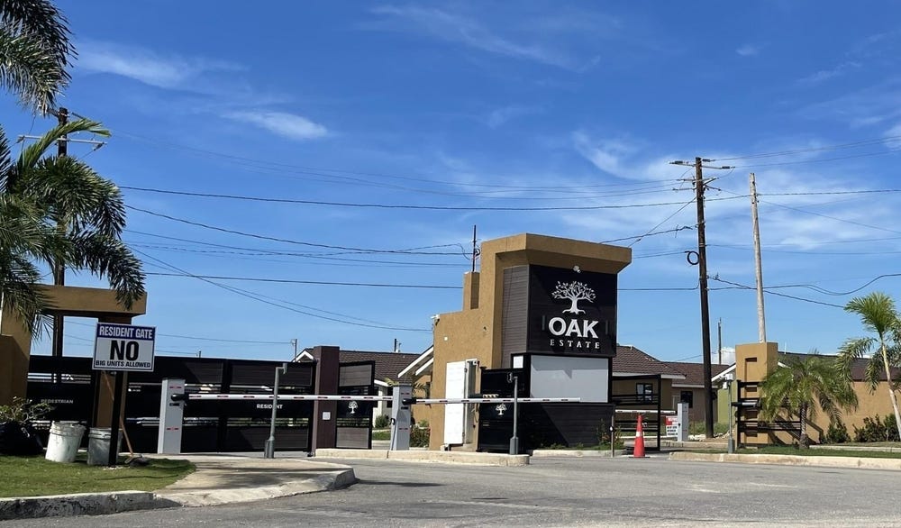 341 OAK ESTATES, PORTMORE ST., Portmore Pines, St. Catherine