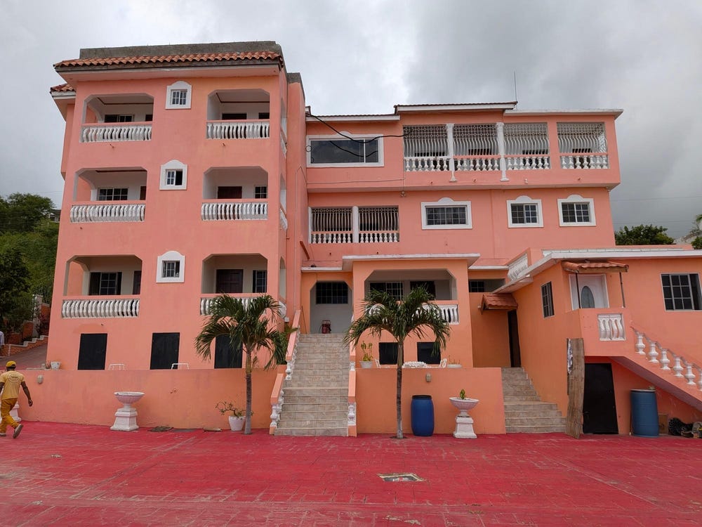 31 PLANTATION DRIVE unit: 1, Red Hills, St. Andrew