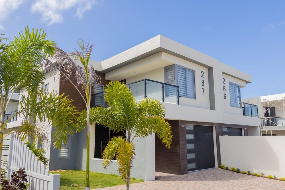 287 THE ONYX PARADISIAC BEAC, Richmond, St. Ann